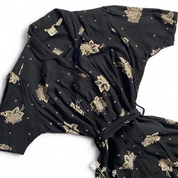 SOLD - Picture 2 of 8